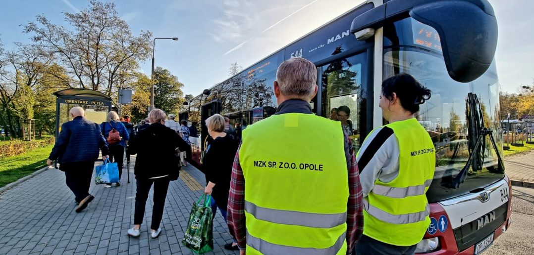 Zbliża się Wszystkich Świętych, jak będzie kursować opolskie MZK?