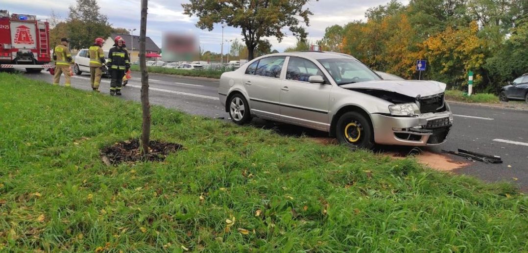 Zderzenie skody i chevroleta na ul. Wrocławskiej w Opolu