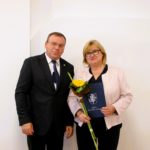 Doceniono dyrektorów i nauczycieli z gminy Dobrzeń Wielki. Wójt wręczył im specjalne nagrody