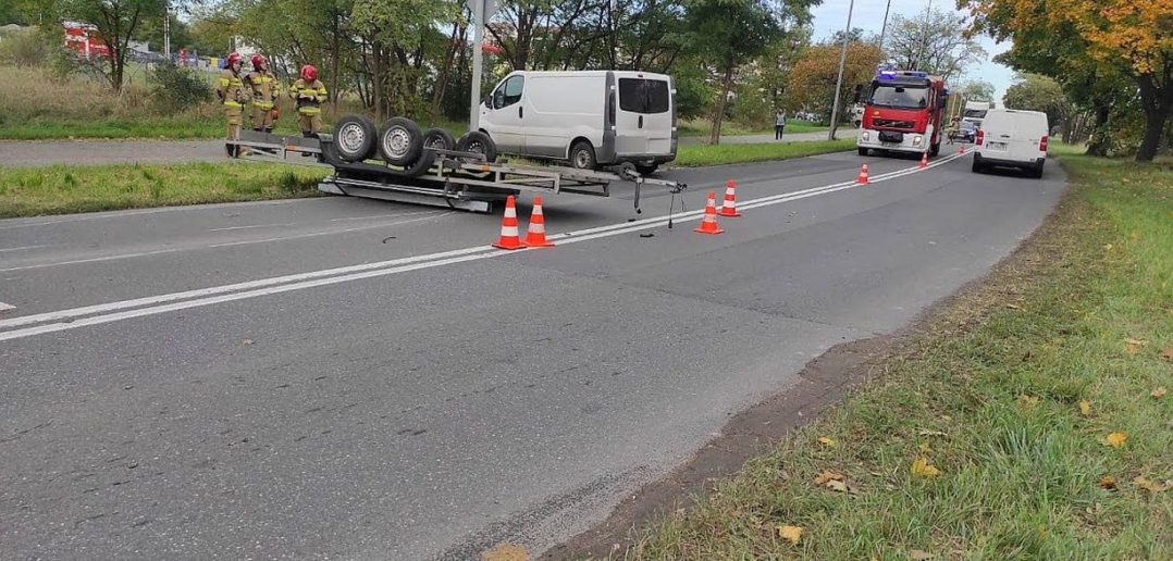 Zderzenie volkswagena z busem na ul. Oświęcimskiej w Opolu