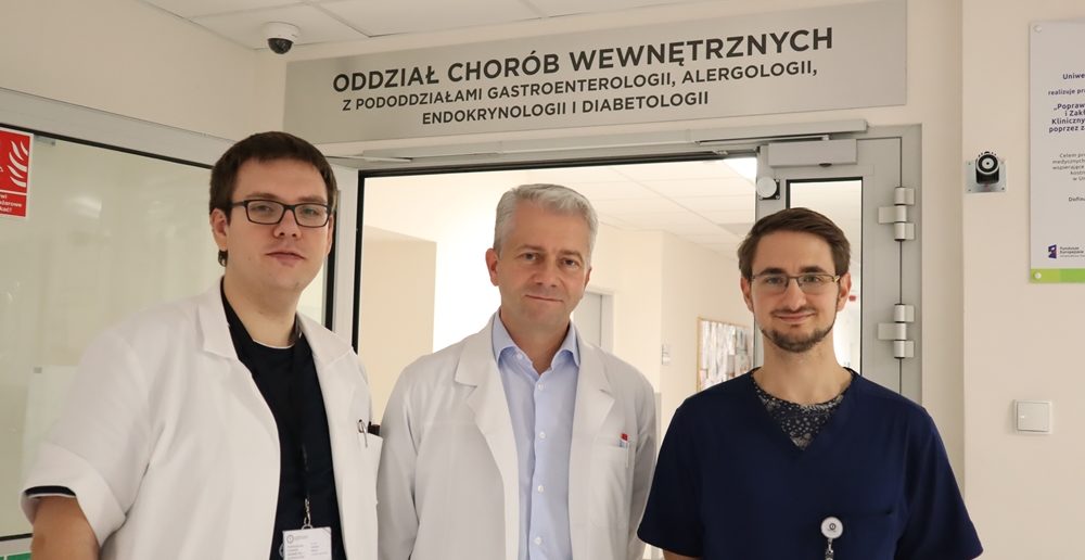 lek. Łukasz Moos, dr hab. Zenon Brzoza, lek. Wojciech Żurek.