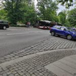 Zderzenie autobusu z osobówka na ul. Piastowskiej
