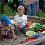 Tłumy najmłodszych bawiły się na Marszałkowskim Dniu Dziecka w Dobrzeniu Małym