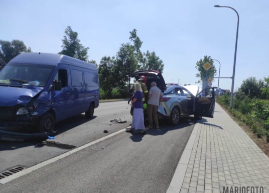 Zderzenie 4 pojazdów na ul. Krapkowickiej w Opolu