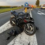 Wypadek we Wrzoskach, zderzenie motocyklisty z samochodem osobowym