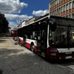 Na ulice Opola wyciekła ropa z autobusu