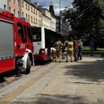 Na ulice Opola wyciekła ropa z autobusu