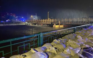 Na południu Opolszczyzny trwa walka z żywiołem Na południu Opolszczyzny trwa walka z żywiołem
