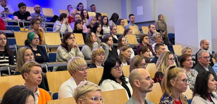 Psychika młodego człowieka to bardzo wrażliwa i plastyczna materia