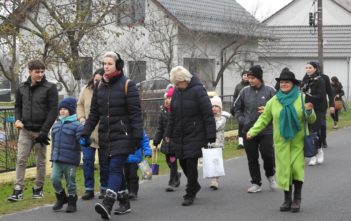 Konie, lampiony i ognisko. Święty Marcin odwiedził Grabczok [GALERIA]