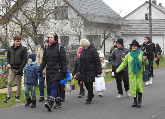 Konie, lampiony i ognisko. Święty Marcin odwiedził Grabczok [GALERIA]