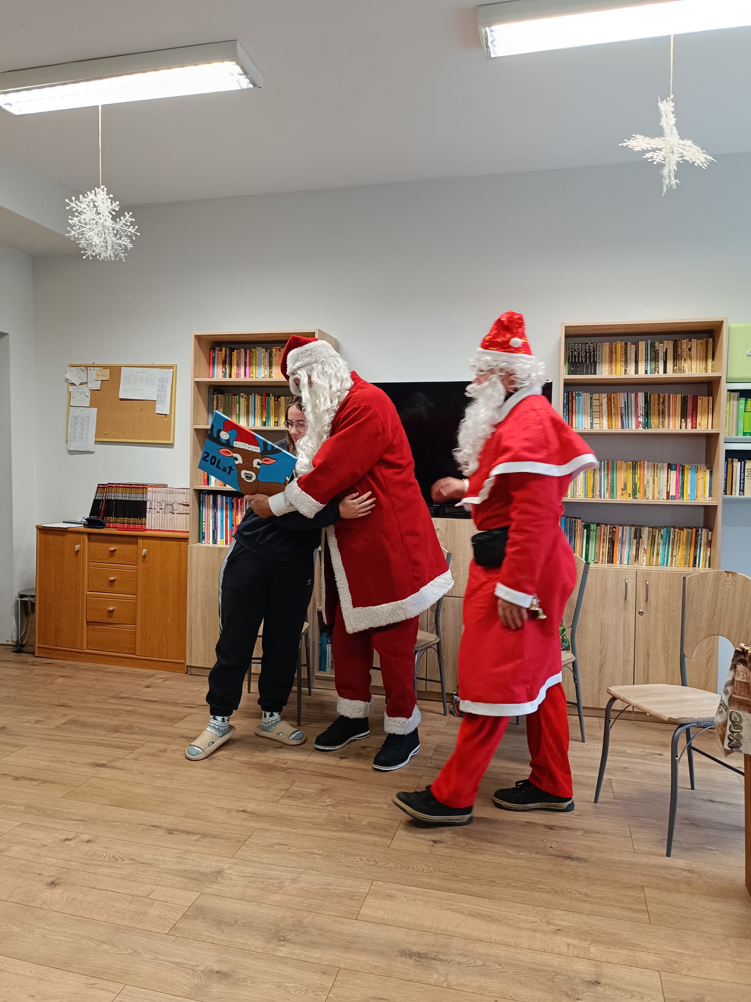 Tona prezentów – Dwudziesta Akcja Mikołajkowa w Gminie Murów!