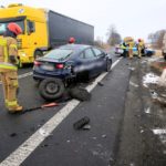 Wypadek na obwodnicy Opola, zderzenie busa z samochodem osobowym