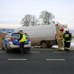 Wypadek na obwodnicy Opola, zderzenie busa z samochodem osobowym