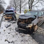 Czołowe zderzenie dwóch aut na trasie Stare Budkowice – Zagwiździe