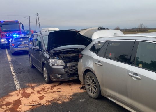 Wypadek we Wrzoskach, matka z dziećmi zabrana do szpitala