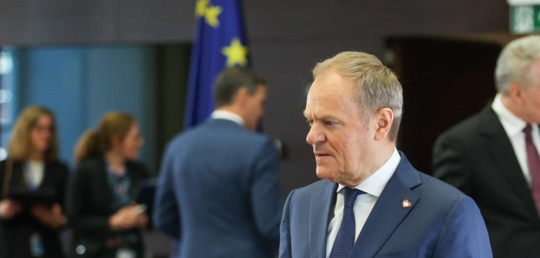 TUSK MNIE PRZEKONAŁ! &#8211; felieton Krzysztofa Bielejewskiego