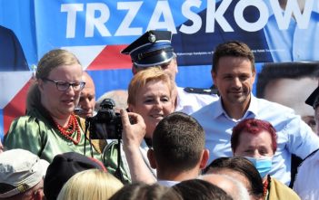 Rafał Trzaskowski w podopolskiej wsi Kadłub, 16 czerwca 2020