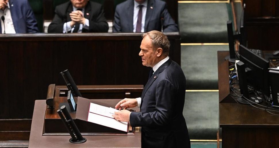 Tusk o bezpieczeństwie, NATO i Ukrainie. Mocne przemówienie Premiera &#8211; felieton Krzysztofa Bielejewskiego