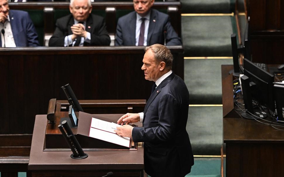 Tusk o bezpieczeństwie, NATO i Ukrainie. Mocne przemówienie Premiera – felieton Krzysztofa Bielejewskiego