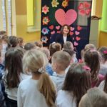„Wychowywać, to znaczy kochać”. Rozmowa z Beatą Kołodziej – nauczycielką wychowania przedszkolnego