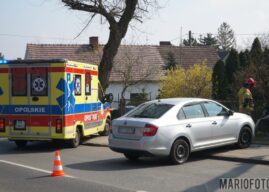 Kierujący skodą wjechał w latarnię na ul. Częstochowskiej w Opolu
