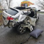 Zderzenie trzech samochodów w Zawadzie, dwie osoby w szpitalu