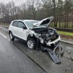 Zderzenie trzech samochodów w Zawadzie, dwie osoby w szpitalu
