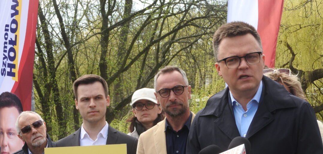 &#8211; Polska nikogo w tyłek nie będzie całować &#8211; zadeklarował Szymon Hołownia