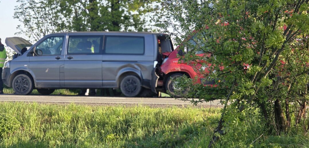 Kolizja na DK46 w Malerzowicach Wielkich. Zderzyły się 3 pojazdy