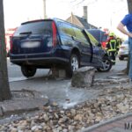 23-latka kierująca citroenem wjechała w ławkę w Komprachcicach
