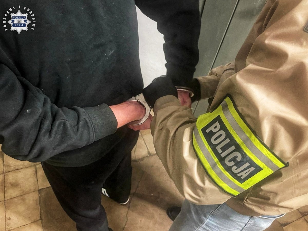 16-latek zaatakował gazem kolegę, ukradł mu telefon, buty i kartę płatniczą