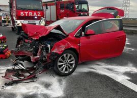 Wypadek na autostradzie A4, cztery osoby zabrane do szpitala
