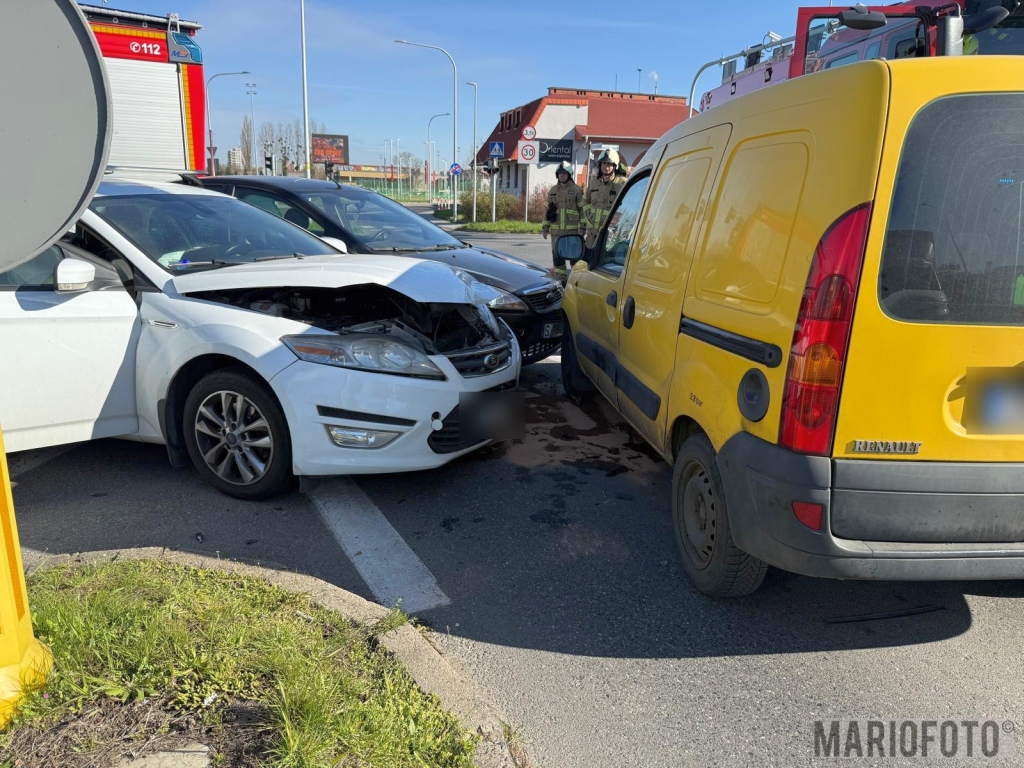 Wypadek na skrzyżowaniu ulic Sosnkowskiego i Horoszkiewicza w Opolu