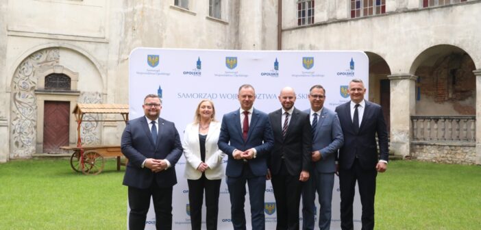 Zamek Niemodlin centrum rozmów o przyszłości turystyki. „Polska ma być liderem w Europie Środkowo-Wschodniej”
