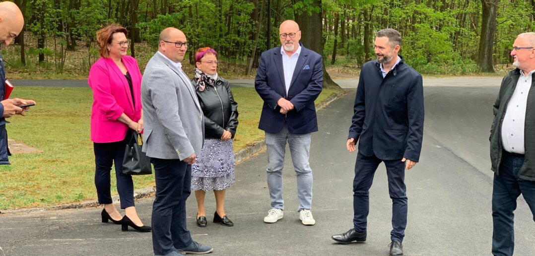 Remont drogi powiatowej w Dębińcu zakończony &#8211; inwestycja za 300 tys. złotych