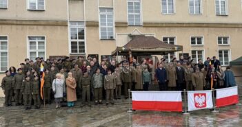 Czerwone maki i biało-czerwona pamięć – Monte Cassino w Opolu