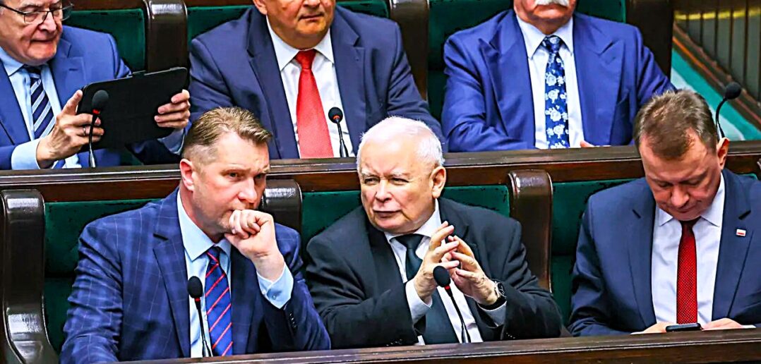„Prawica niezdolna do brudnej gry”? 10 lat kłamstw, afer i moralnego bankructwa