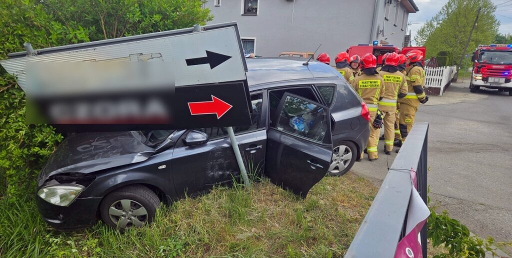 Zderzenie dwóch samochodów na ul. Elektryków w Opolu-Brzeziu