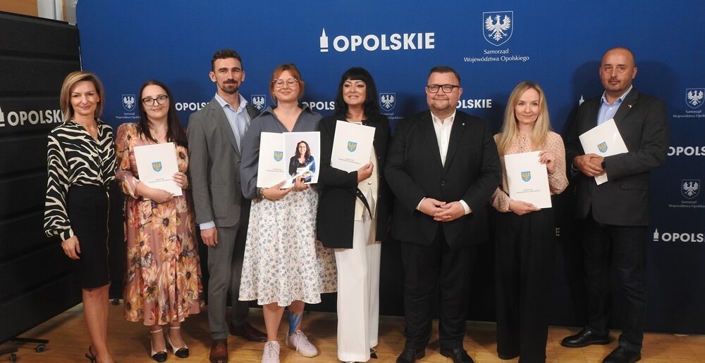 Silne kobiety, silne organizacje – 100 tysięcy złotych wsparcia na rzecz równości i obecności kobiet w życiu publicznym