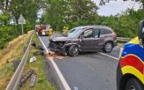 Wypadek na DK45 w Zawadzie, czołowo zderzyły się dwa samochody osobowe