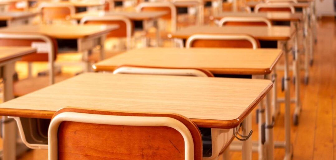 Szkolne ławki na lekcjach religii pustoszeją&#8230;