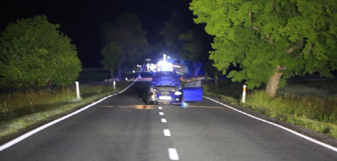 Wypadek na DK94 w Skarbiszowie – nie żyje pieszy.