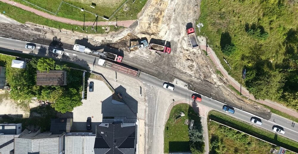 Nowe rondo w Strzelcach Opolskich. Utrudnienia w ruchu do jesieni, ale poprawi się bezpieczeństwo i płynność