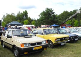 Oldtimery nie rdzewieją. Po raz 18. przyjechały do Dobrzenia Wielkiego [GALERIA]