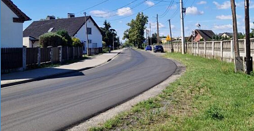 Remont drogi w Luboszycach zakończony, powstało 1,5 kilometra nowej nawierzchni