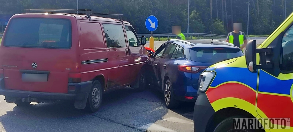 Zderzenie dwóch aut na ul. Częstochowskiej w Opolu