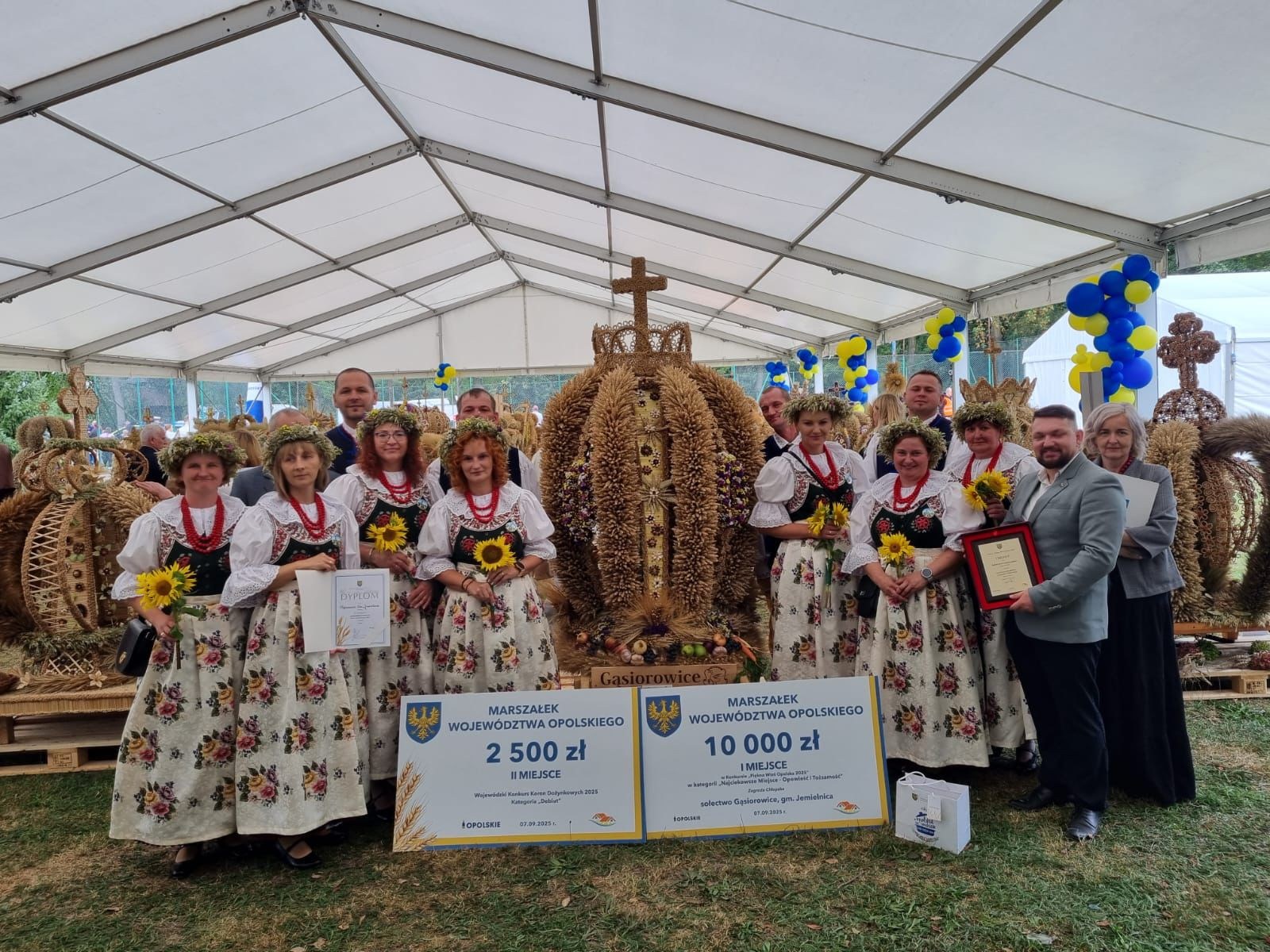Najpiękniejsze zakątki Opolszczyzny – Zalesie Śląskie i Gąsiorowice wśród laureatów! Dożynki wojewódzkie w Dobrodzieniu