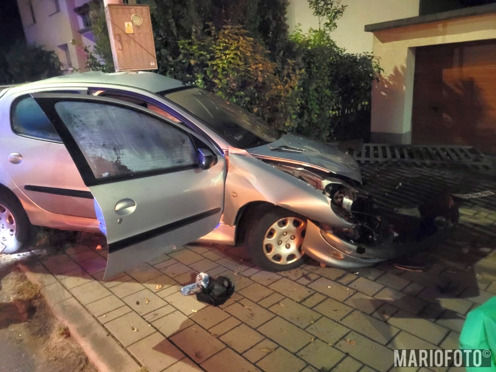 Kierowca pod wpływem narkotyków wjechał w ogrodzenie