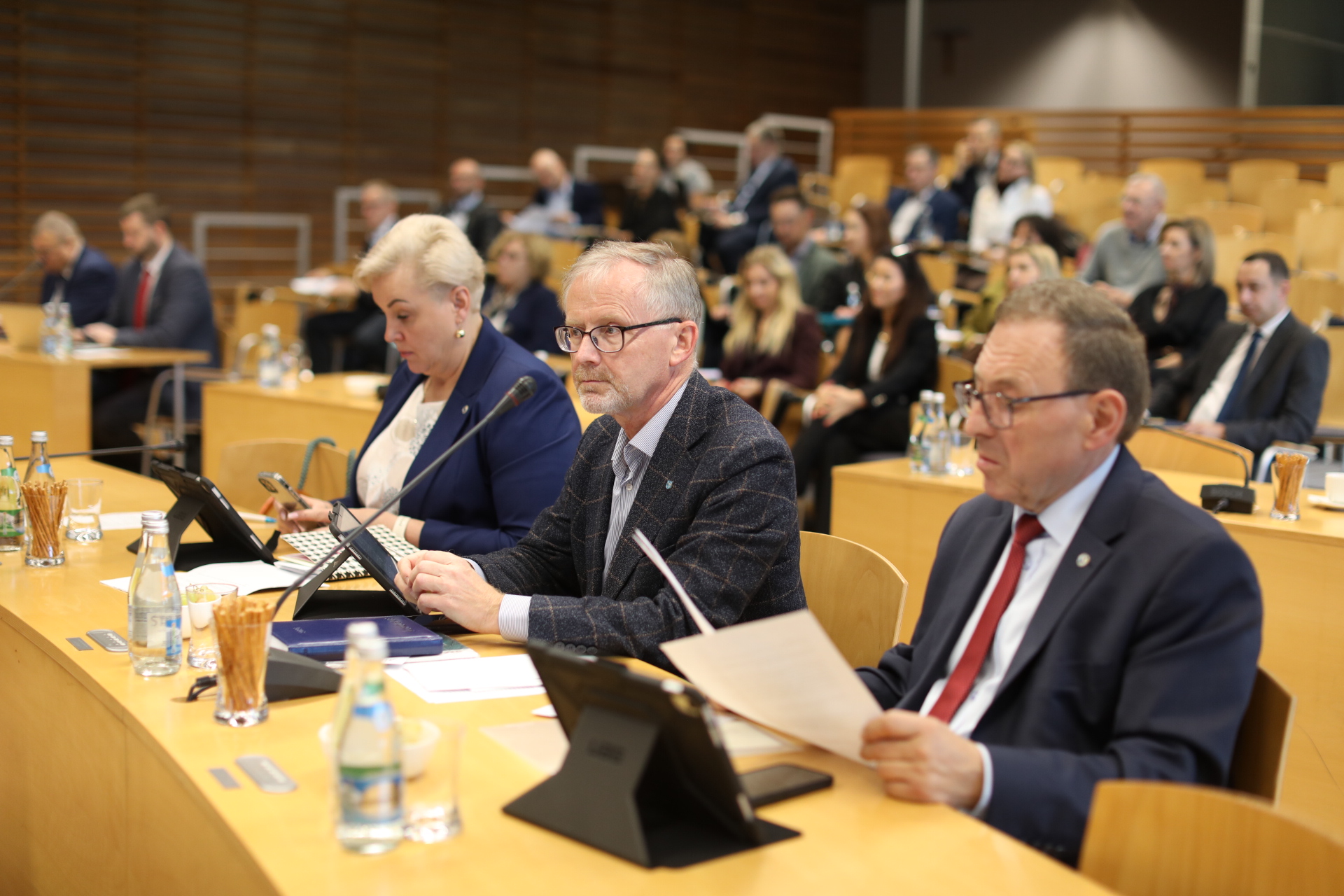 Sejmik województwa mówi „nie” dla MERCOSUR. Dyskusja o powodzi, kulturze i współpracy z trzecim sektorem